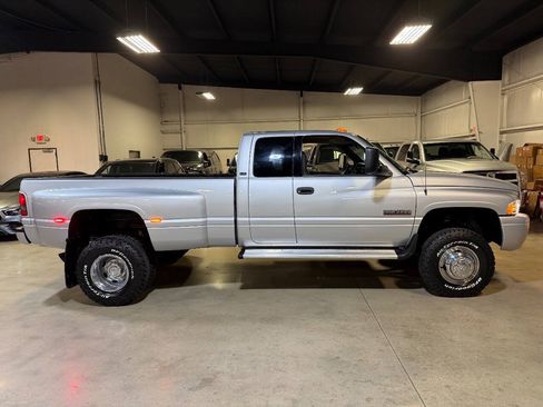 Used 2001 Dodge Ram 3500 Truck 4x4 Quad Cab image 14