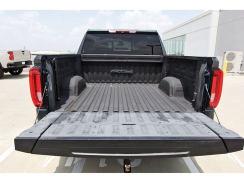 Used 2019 GMC Sierra 1500 AT4 w/ Off Road Performance Package AWD/4WD image 28