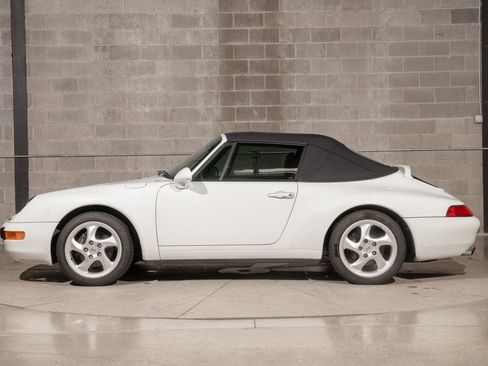 Used 1995 Porsche 911 Cabriolet image 11