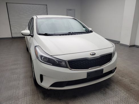 Used 2017 Kia Forte LX image 14
