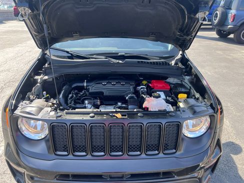 Used 2023 Jeep Renegade Altitude image 3
