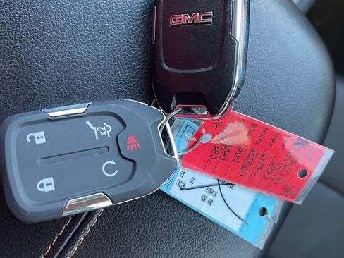 Used 2023 GMC Terrain AT4 image 24