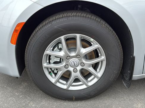 New 2026 Chrysler Voyager LX image 27