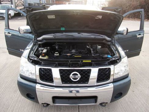 Used 2005 Nissan Titan SE image 33