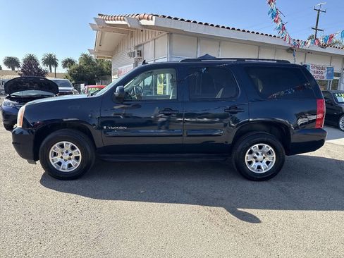 Used 2007 GMC Yukon SLE image 2