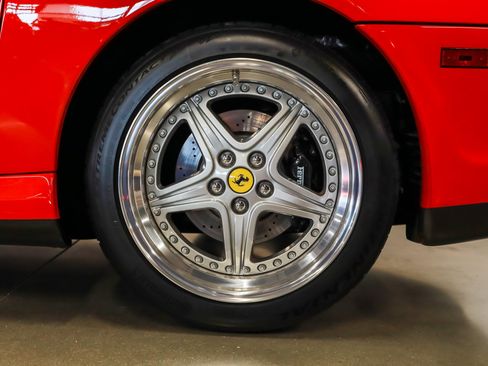 Used 2000 Ferrari 550 Maranello Coupe RWD image 18