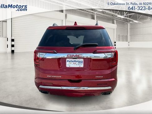 Used 2023 GMC Acadia Denali w/ Denali Ultimate Package AWD/4WD image 4