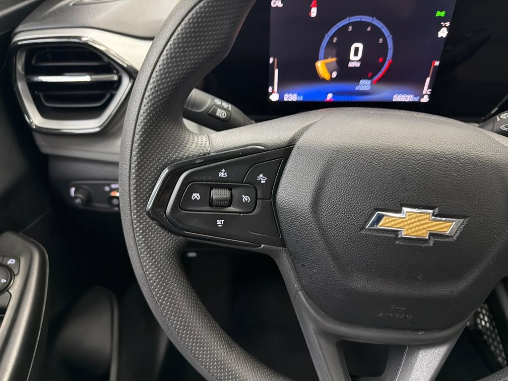 Used 2025 Chevrolet TrailBlazer LT FWD image 22