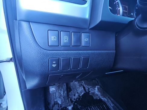 Used 2018 Toyota Highlander XLE image 23