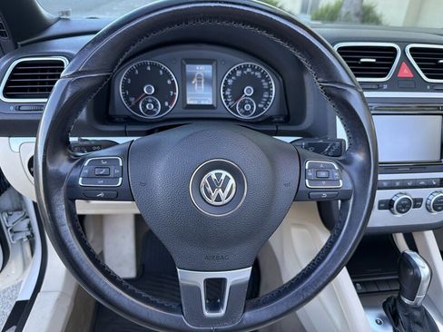 Used 2013 Volkswagen Eos Komfort FWD image 22