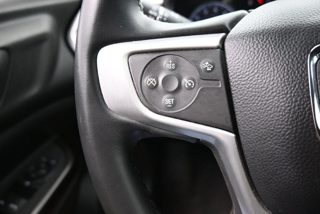 Used 2023 GMC Acadia SLT FWD image 12