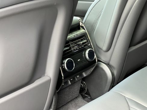 New 2025 Land Rover Range Rover Sport Autobiography AWD/4WD image 17