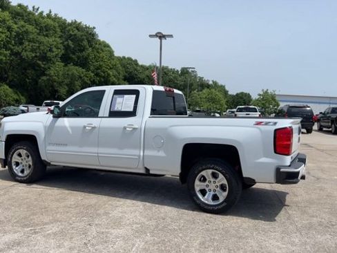 Used 2017 Chevrolet Silverado 1500 LT w/ All Star Edition AWD/4WD image 6