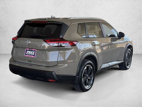 Used 2024 Nissan Rogue SV w/ SV Premium Package FWD image 6