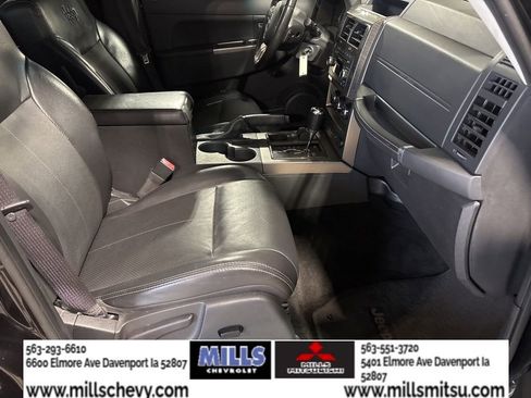 Used 2012 Jeep Liberty Limited Jet w/ Comfort/Convenience Group image 18