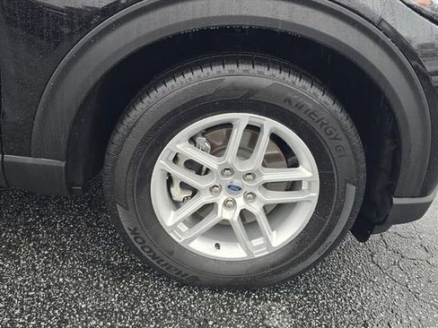 Used 2025 Ford Explorer Active image 30