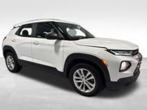 Used 2021 Chevrolet TrailBlazer LS FWD image 47