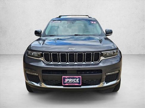 Used 2022 Jeep Grand Cherokee L Limited AWD/4WD image 2