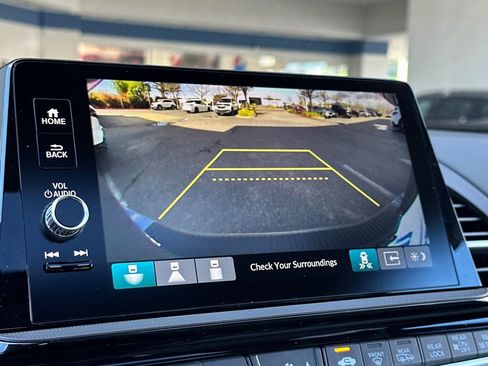 New 2026 Honda Odyssey Touring image 16