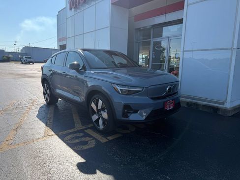 Used 2023 Volvo C40 P8 Recharge Ultimate AWD/4WD image 3