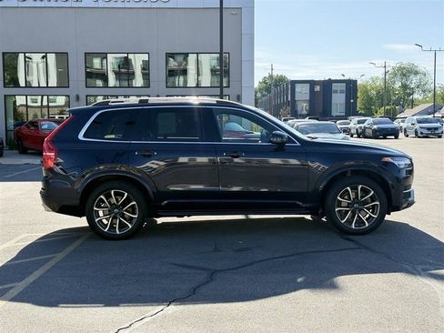 Used 2019 Volvo XC90 T6 Momentum w/ Advanced Package AWD/4WD image 8