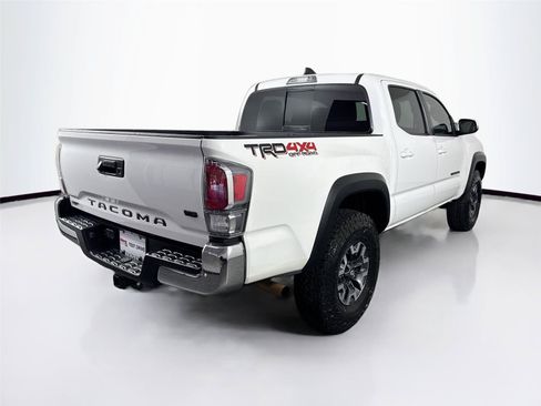 Used 2022 Toyota Tacoma TRD Off-Road AWD/4WD image 2