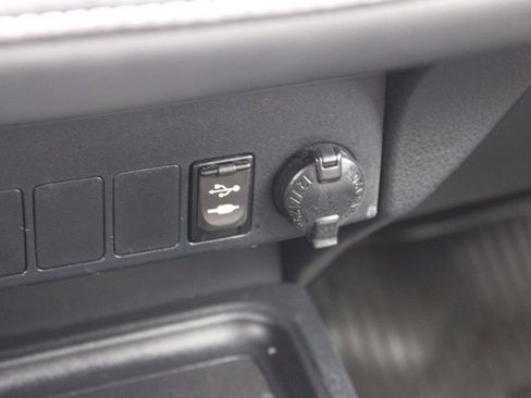 Used 2016 Toyota RAV4 XLE image 42