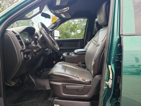 Used 2024 RAM 2500 Tradesman w/ Chrome Appearance Group AWD/4WD image 10