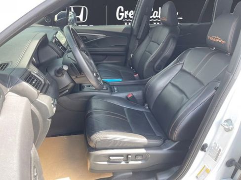 Used 2022 Honda Pilot TrailSport image 9