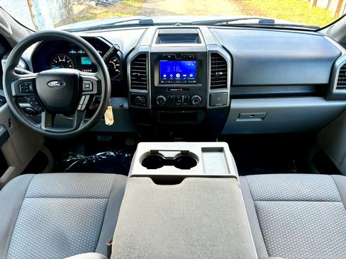 Used 2017 Ford F150 XLT image 6