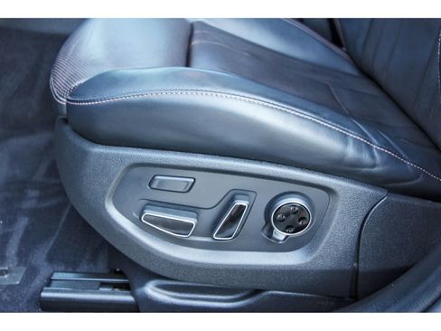 Used 2019 Genesis G80 3.3T Sport RWD image 33