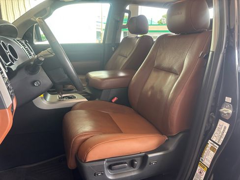 Used 2013 Toyota Tundra Platinum image 13