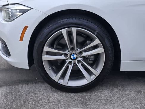 Used 2018 BMW 330i Sedan RWD image 8