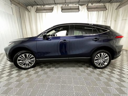 Used 2024 Toyota Venza Limited image 22