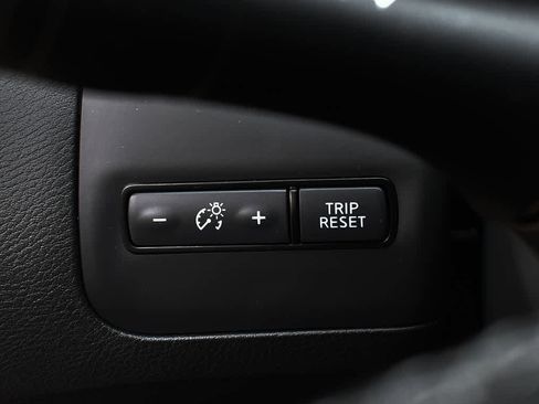 Used 2023 INFINITI Q50 Luxe AWD/4WD image 25