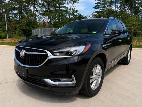 Used 2019 Buick Enclave Essence FWD image 3