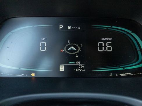 Used 2024 Hyundai Palisade SEL FWD image 9