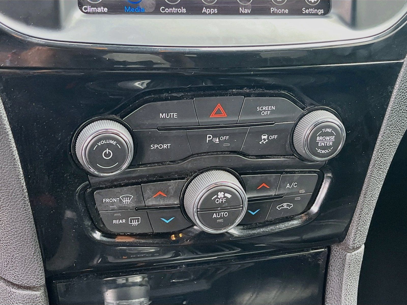 Used 2022 Chrysler 300 S RWD image 16