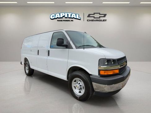 New 2025 Chevrolet Express 2500 Work Van w/ Driver Convenience Package image 7