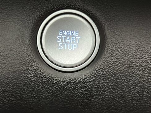 Certified 2025 Hyundai Elantra Hybrid FWD image 30