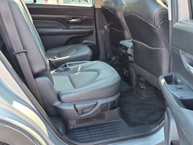 Certified 2025 Toyota Grand Highlander AWD Hybrid image 29