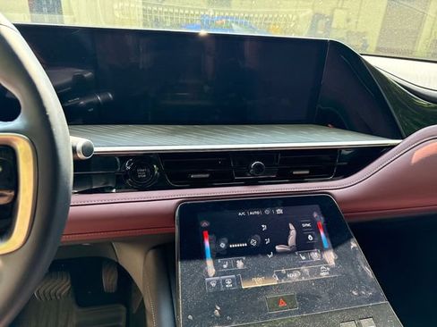 Used 2025 INFINITI QX80 Autograph AWD/4WD image 21