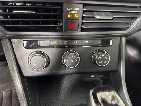 Used 2024 Volkswagen Jetta S image 20