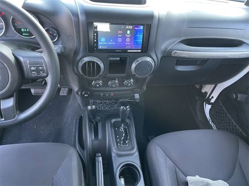 Used 2014 Jeep Wrangler Sport image 15