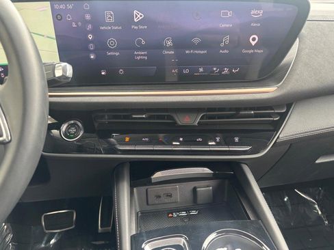 Used 2025 Buick Envision Sport Touring AWD/4WD image 19