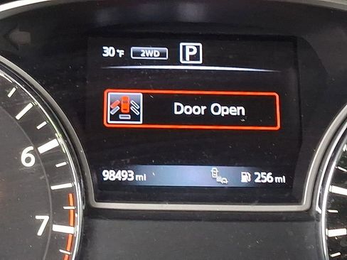 Used 2016 Nissan Pathfinder Platinum image 23