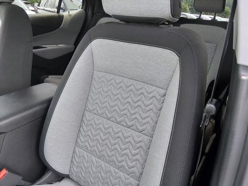 Used 2023 Chevrolet Equinox LS w/ LPO, Cargo Package FWD image 11