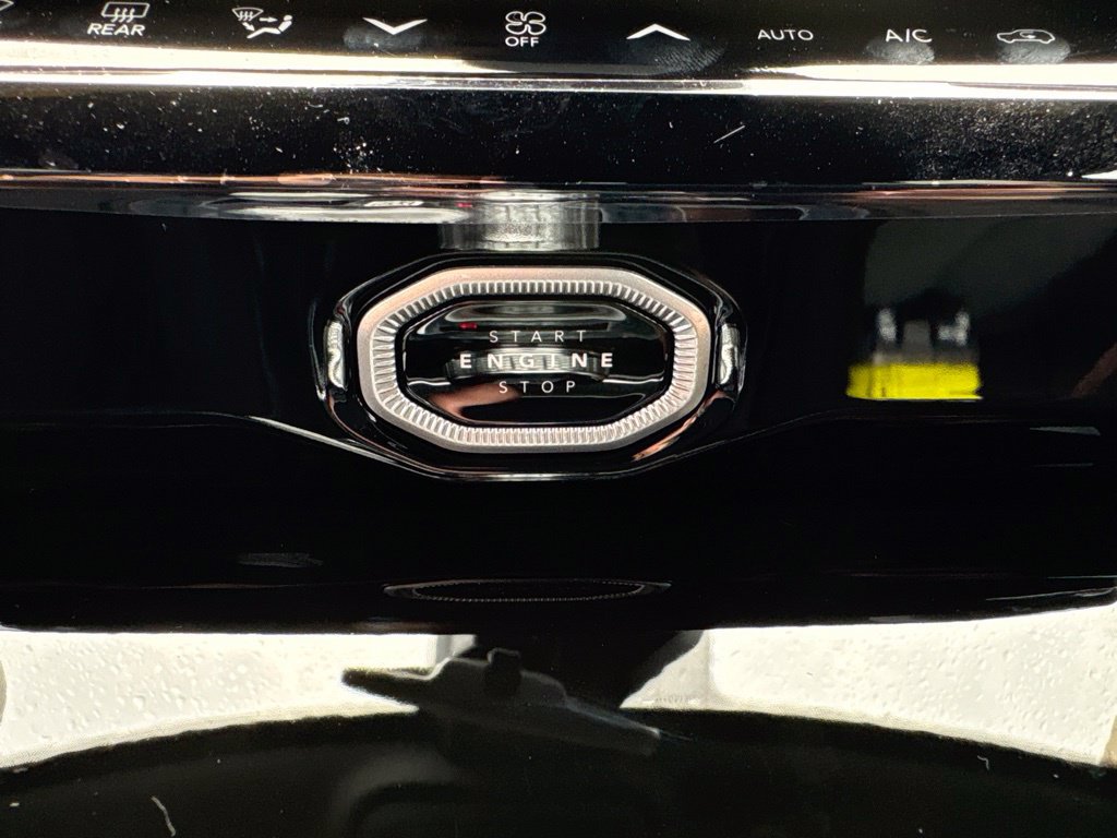 New 2026 Jeep Grand Cherokee Altitude AWD/4WD image 30