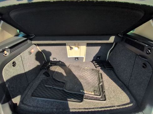 Used 2016 Volkswagen Tiguan SEL image 26