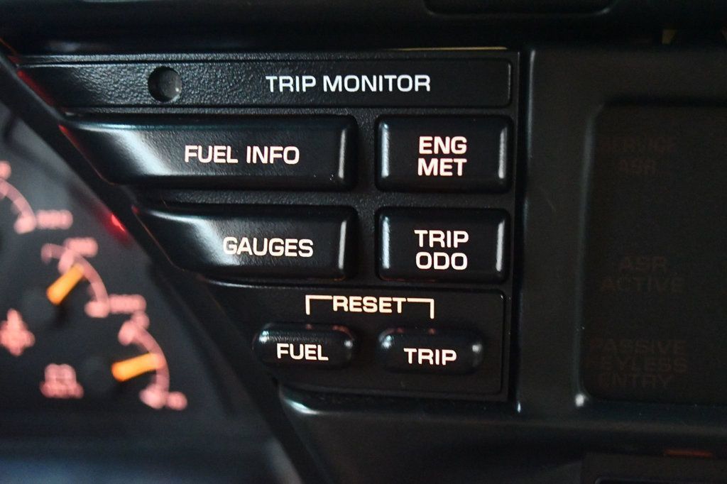 Used 1996 Chevrolet Corvette Coupe RWD image 39